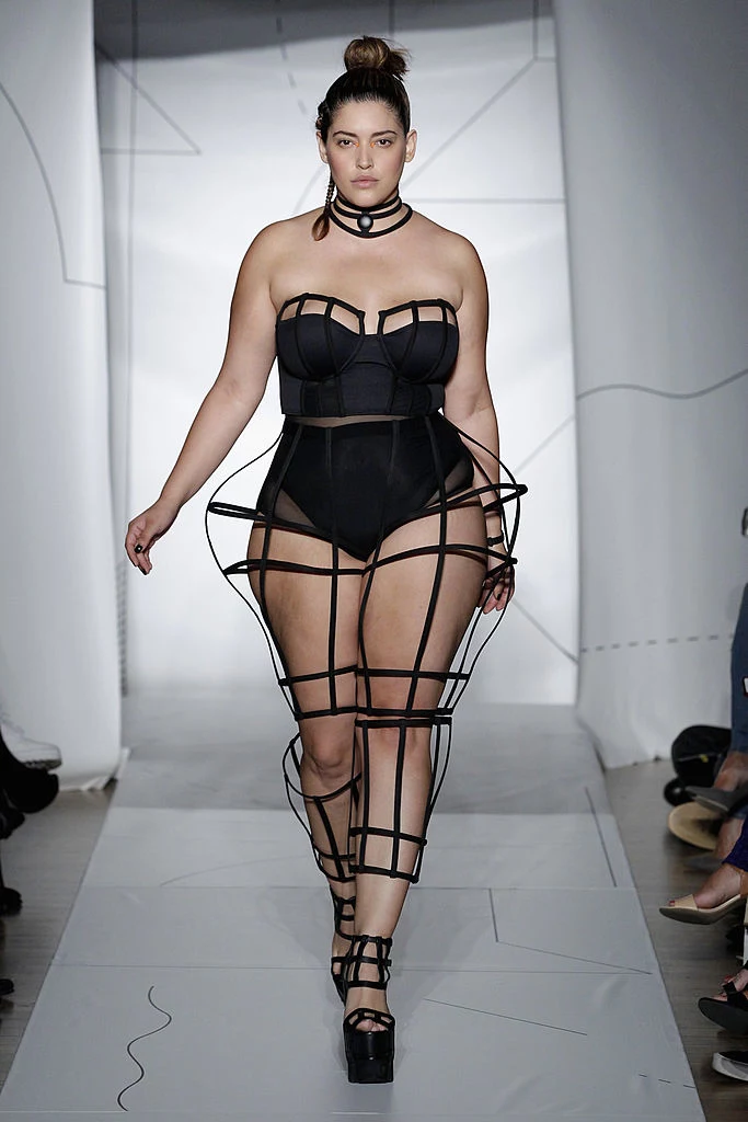 Denise Bidot Jest nazywana modelką plus size o najpiękniejszej twarzy. Denise Bidot jest doceniana za naturalność. Modelka stroni od retuszu i udawania, że nosi mniejszy rozmiar niż w rzeczywistości. Denise Bidot Jest nazywana modelką plus size o najpiękniejszej twarzy. Denise Bidot jest doceniana za naturalność. Modelka stroni od retuszu i udawania, że nosi mniejszy rozmiar niż w rzeczywistości.