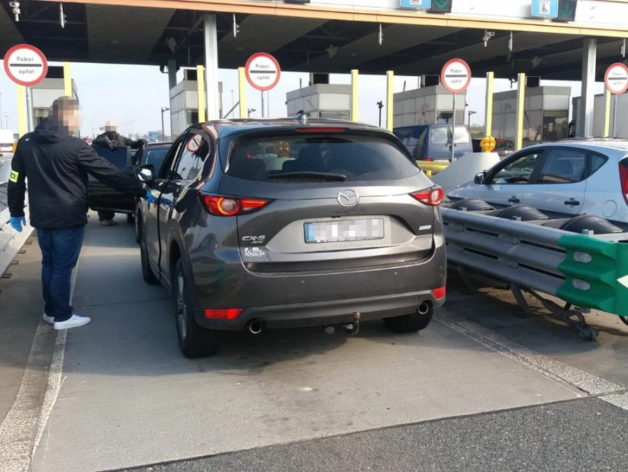 Zatrzymana kradziona mazda Zatrzymana kradziona mazda