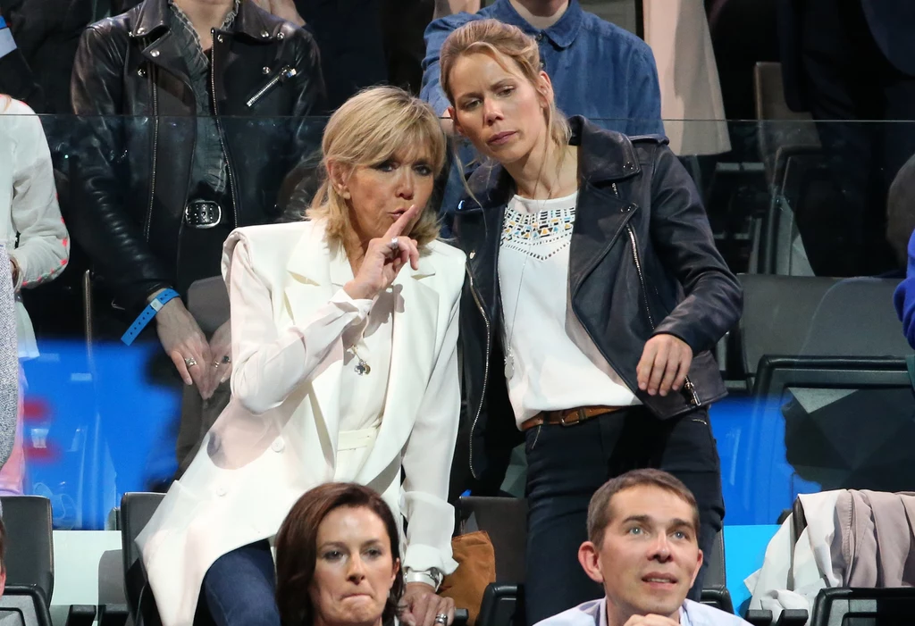 Kim jest Tiphaine Auzière, bo tak się nazywa najmłodsza latorośl Brigitte Macron? Brigitte Macron z córką Tiphaine Auzière Kim jest Tiphaine Auzière, bo tak się nazywa najmłodsza latorośl Brigitte Macron? Brigitte Macron z córką Tiphaine Auzière