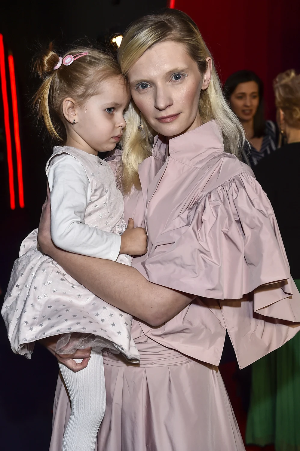 Agata Buzek z małą Leną Agata Buzek z małą Leną