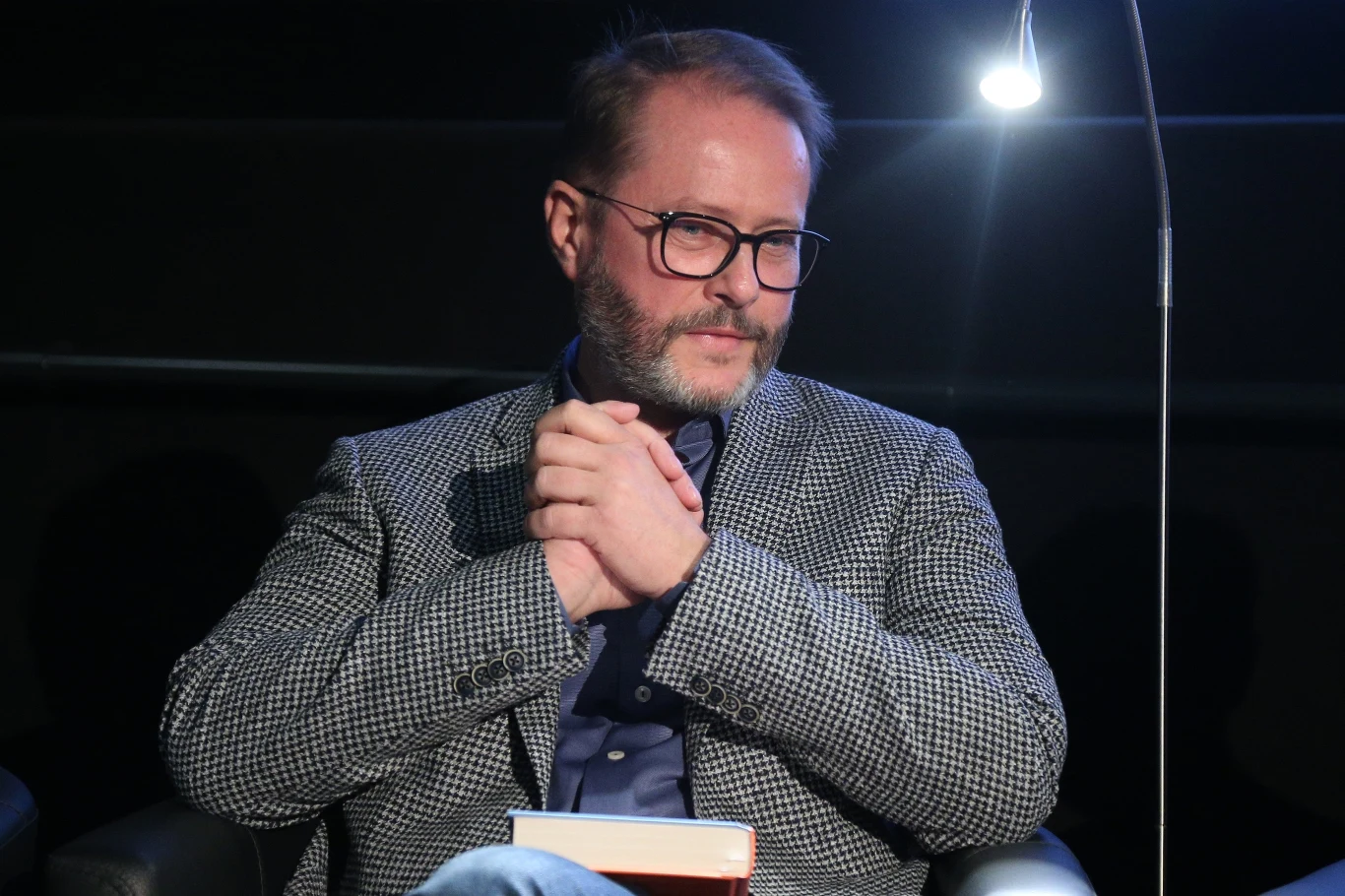 Artur żmijewski Artur żmijewski