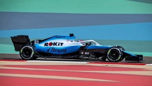 George Russell na torze w Bahrajnie