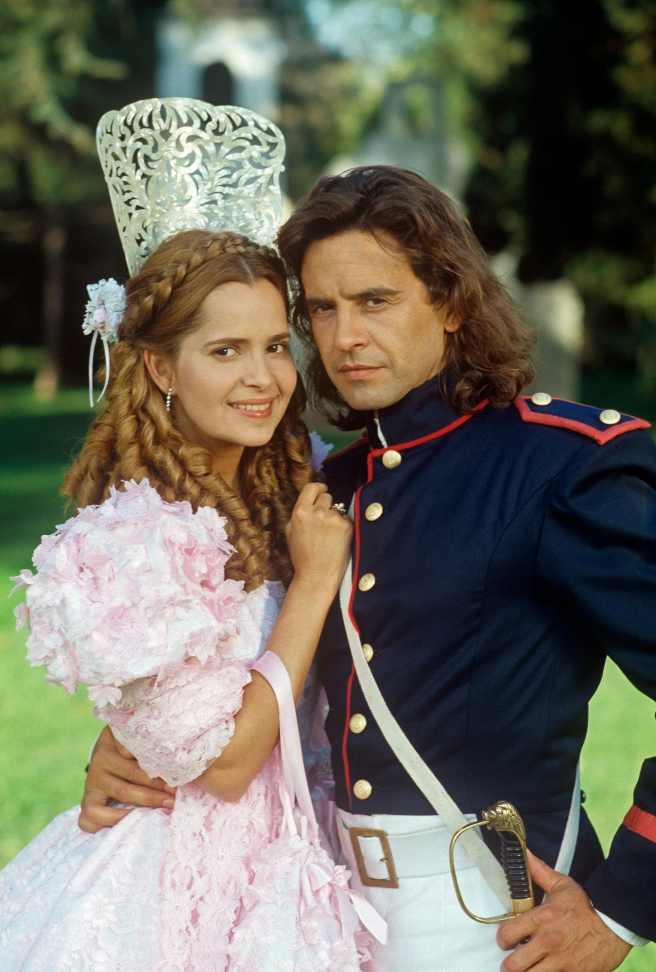 Grecia Colmenares na planie jednego z seriali, 1993 rok Grecia Colmenares na planie jednego z seriali, 1993 rok