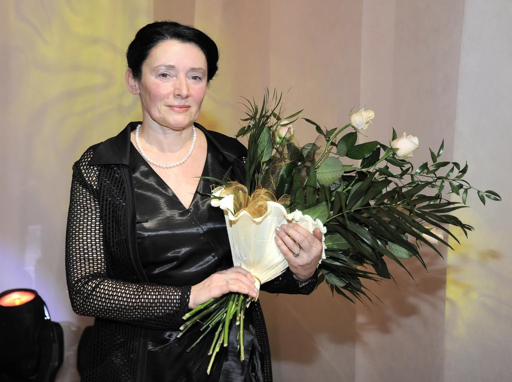 Prof. Alicja Chybicka otrzymała w 2008 roku tytuł Kobiety Roku miesięcznika "Twój Styl"