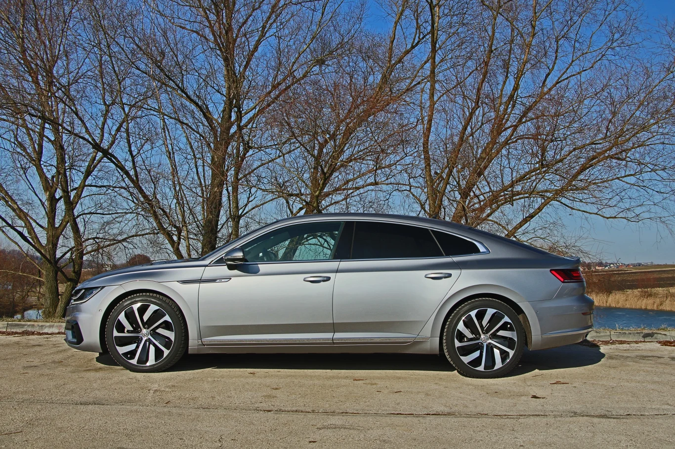 Volkswagen Arteon 2.0 TDI R-Line