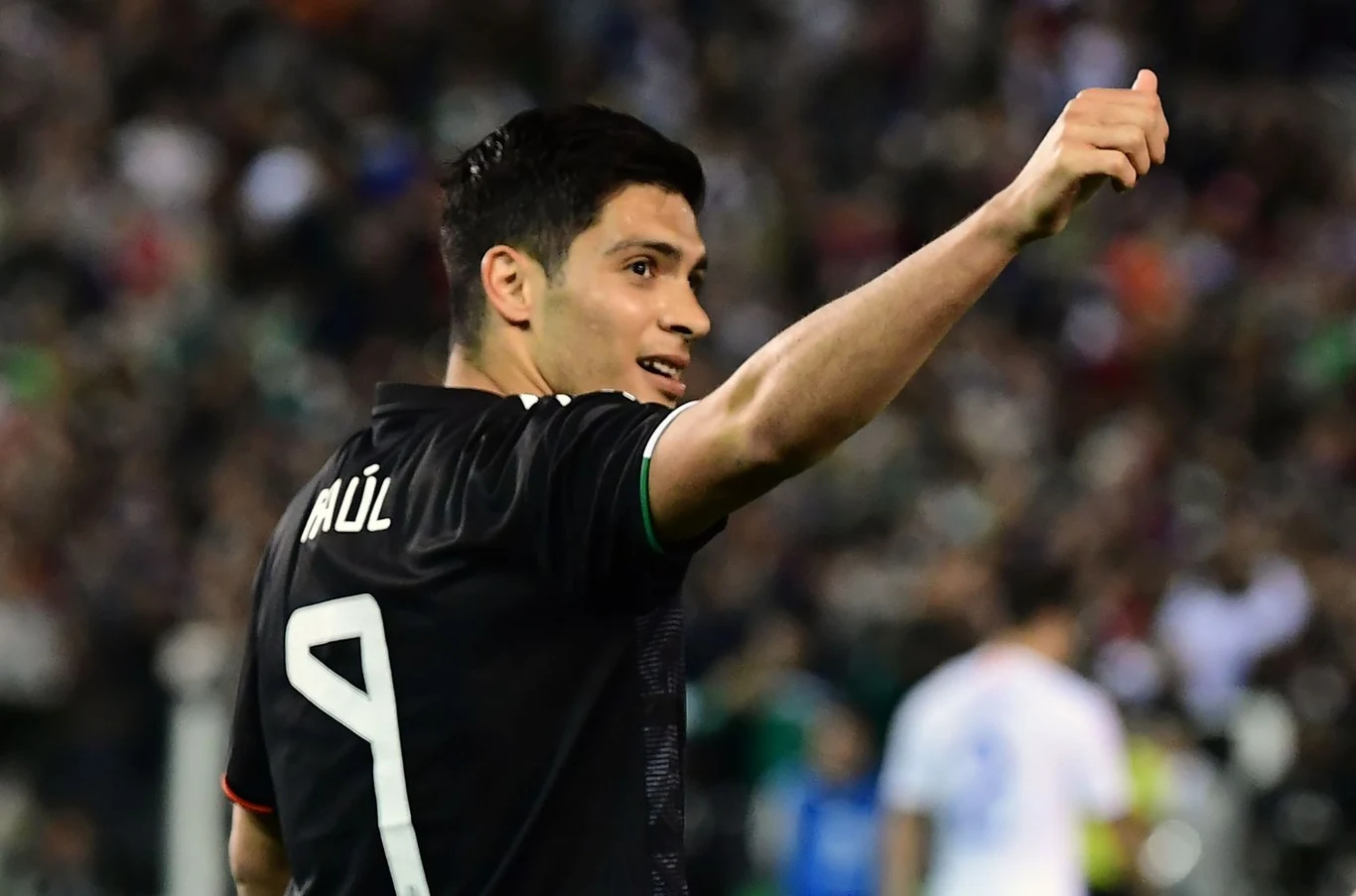 Raul Jimenez, piłkarz wokół którego narosło sporo kontrowersji w sprawie jego powołania do reprezentacji Meksyku kosztem młodszych piłkarzy