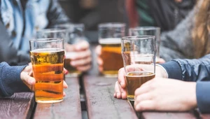 Polskie piwo powstaje z zagranicznego chmieli, informuje UOKiK