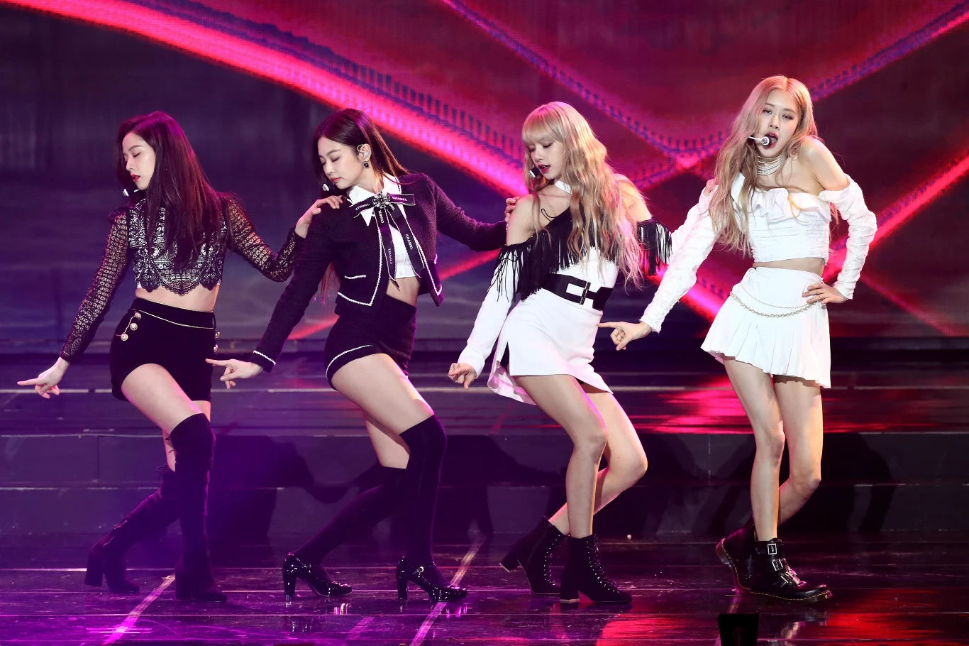 Grupa Blackpink to cieszący się coraz większą popularnością żeński zespół K-Pop Grupa Blackpink to cieszący się coraz większą popularnością żeński zespół K-Pop