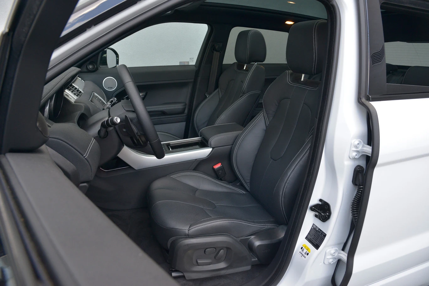 range rover evoque fotele