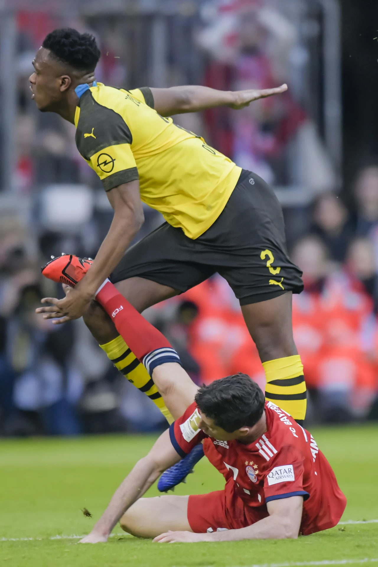 Robert Lewandowski strzela gola