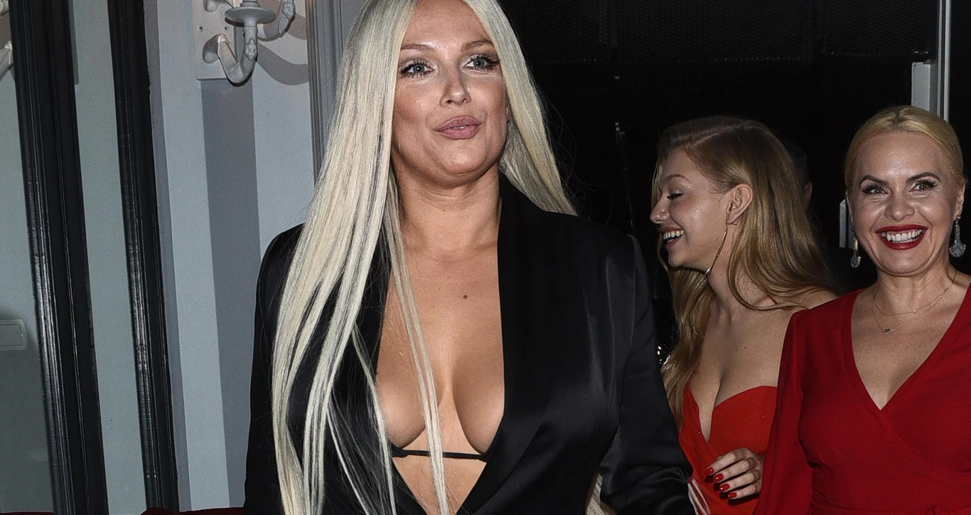 Joanna Liszowska w peruce Joanna Liszowska w peruce