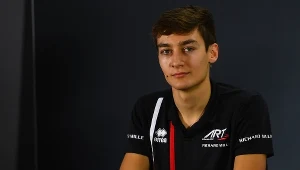 George Russell jest uważnie obserwowany przez Mercedesa