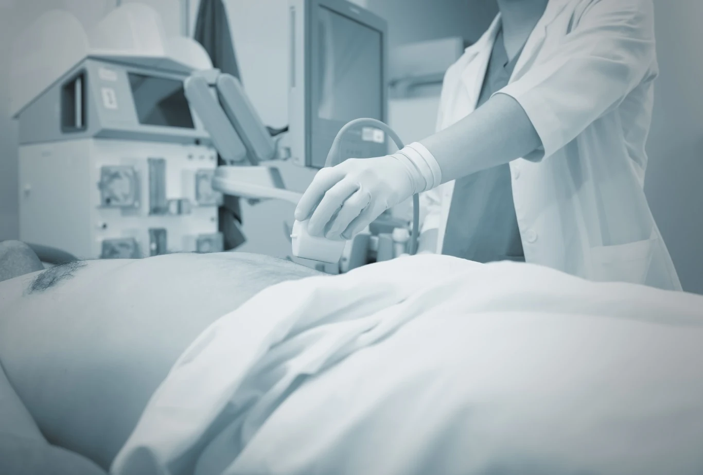 Stłuszczenie wątroby może być wynikiem innych chorób lub zaburzeń metabolicznych 