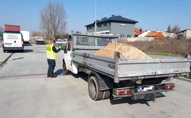 Piasek to ciężki materiał...