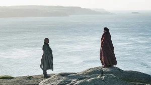 Conleth Hill i Carice van Houten na planie "Gry o tron"