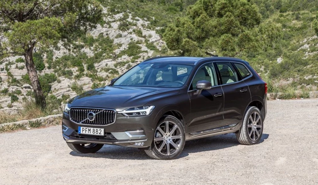 Volvo XC60 - niezmiennie najchętniej kupowane auto premium w Polsce