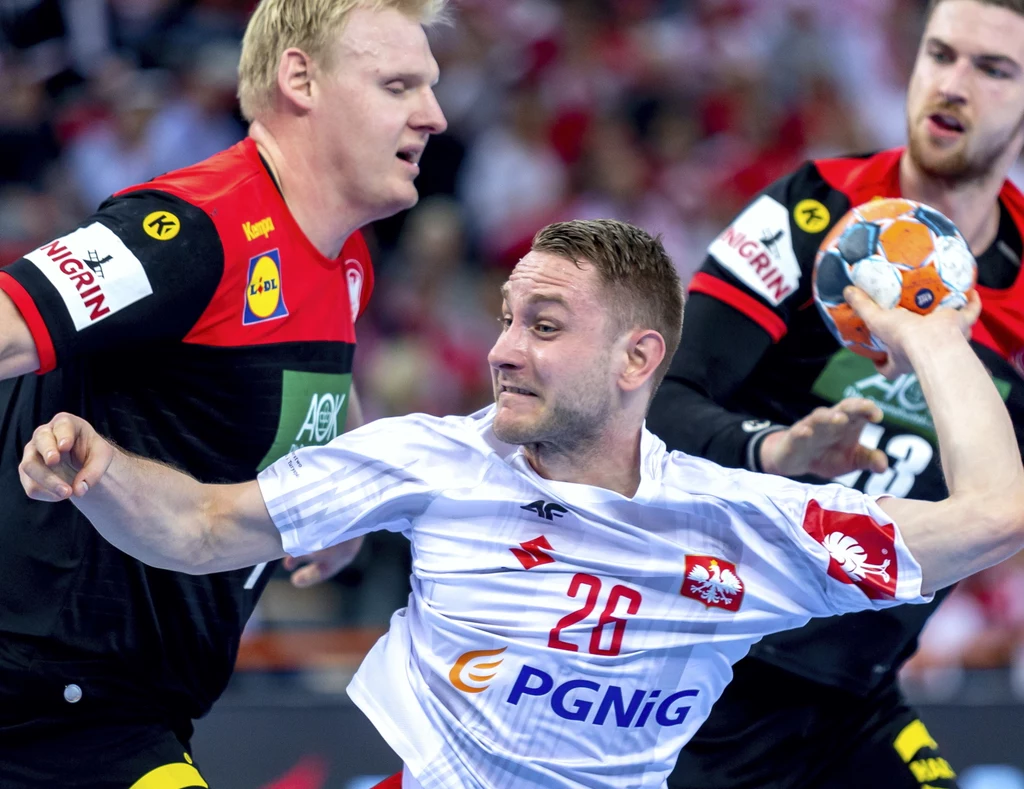Michał Daszek (w środku)
