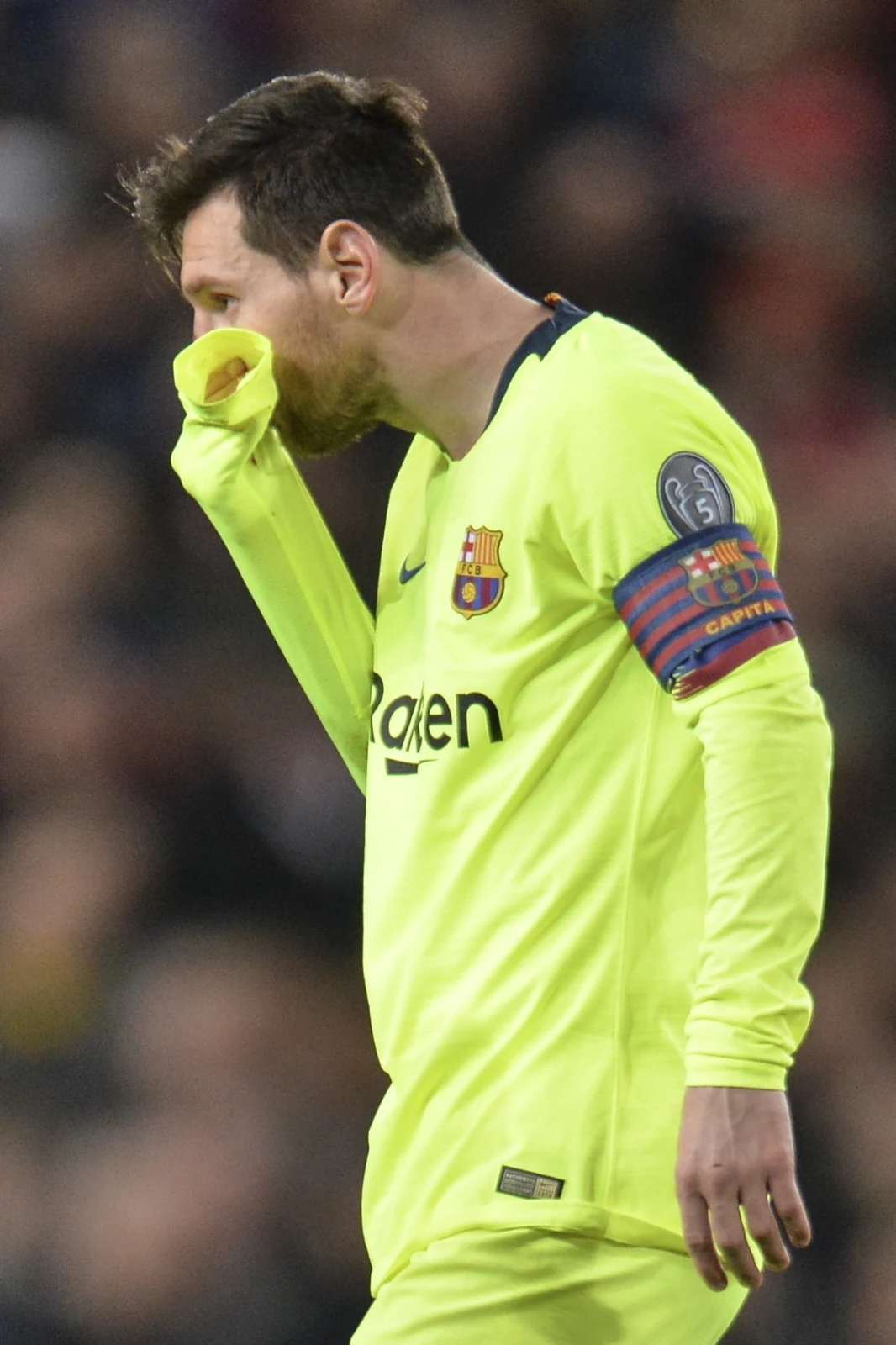 Kontuzjowany Messi po ataku Smallinga