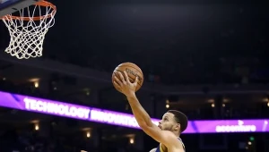 Stephen Curry z Golden State Warriors 