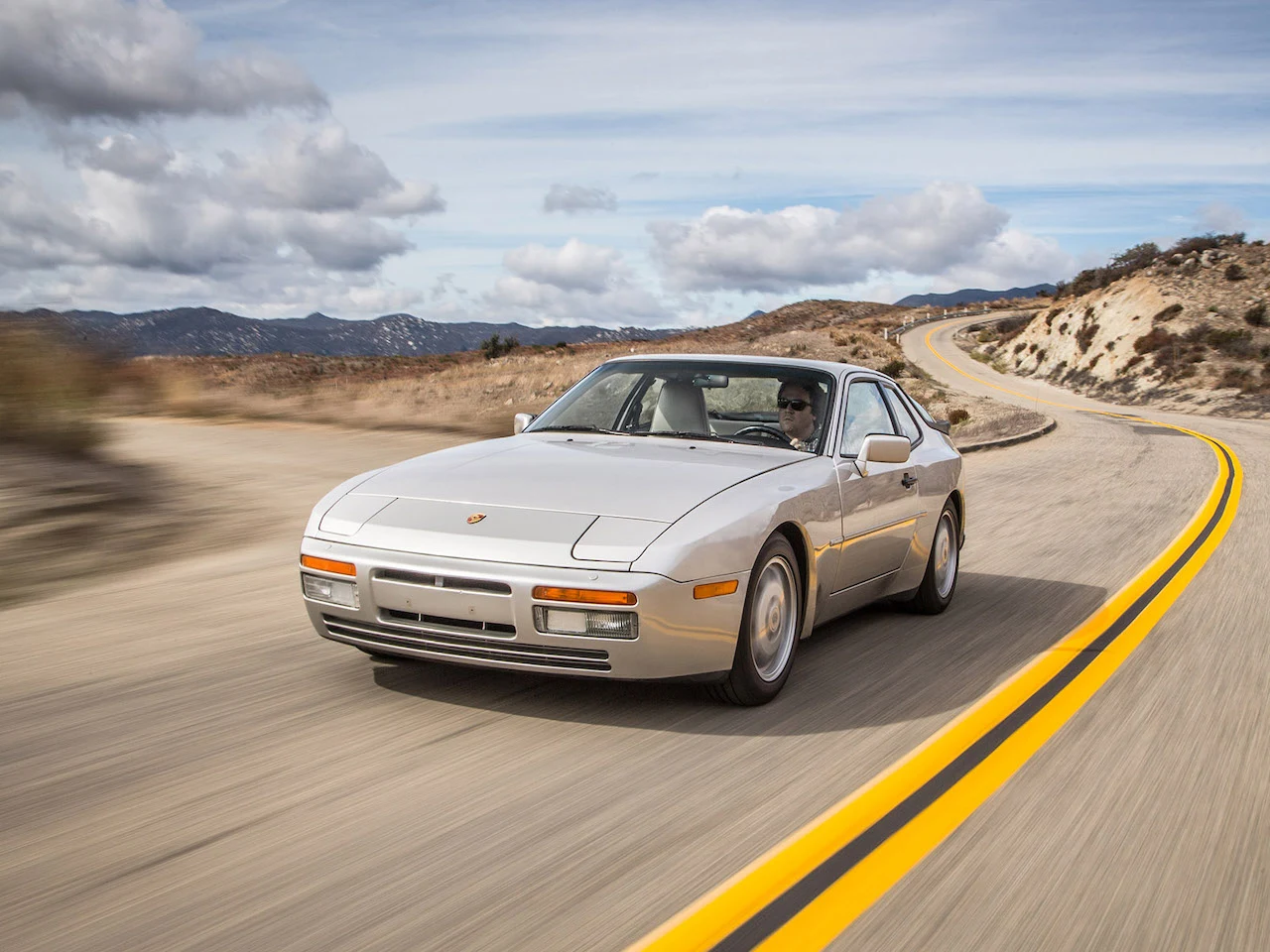 Porsche 944