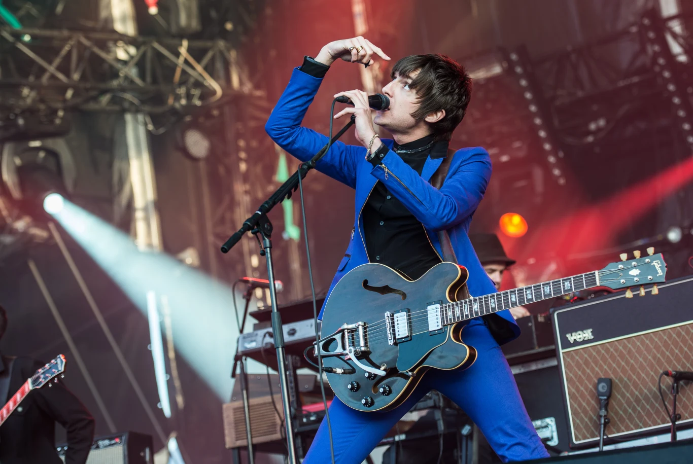 Kolejną zagraniczną gwiazdą Orange Warsaw Festival 2019 będzie Miles Kane Kolejną zagraniczną gwiazdą Orange Warsaw Festival 2019 będzie Miles Kane