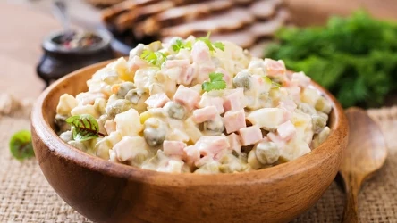 Jaką sałatkę zrobić na Wszystkich Świętych?