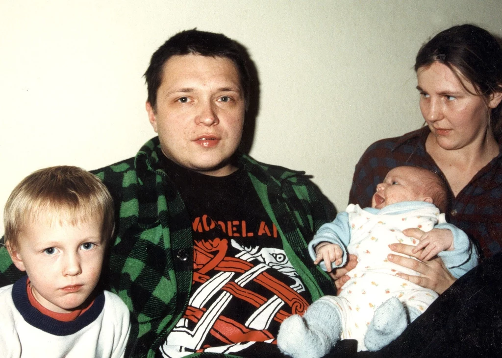 Muniek Staszczyk z żoną Martą, synem Janem i córką Marią, rok 1993