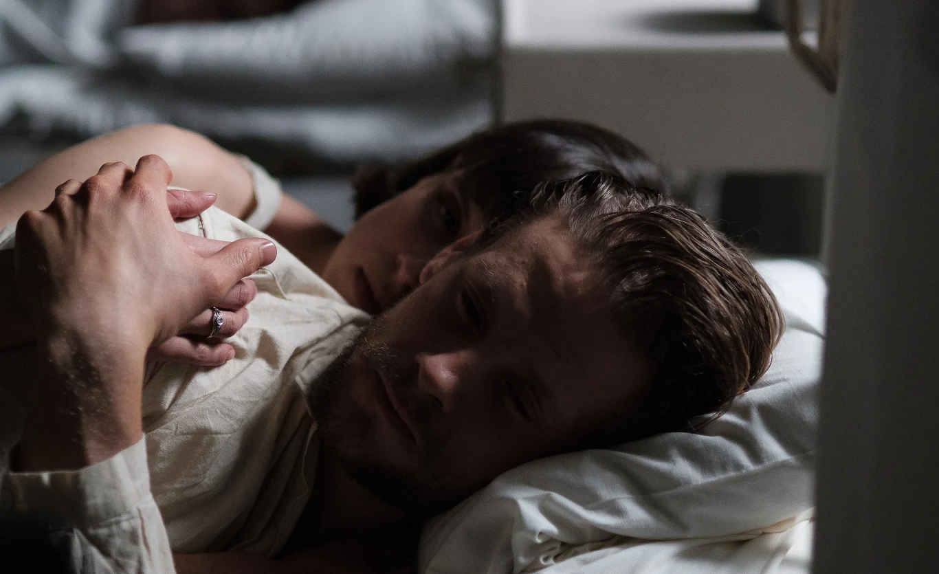 Sebastian Fabijański w scenie z filmu "Legiony"