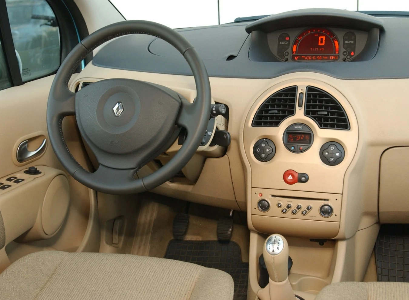 modus deska rozdzielcza