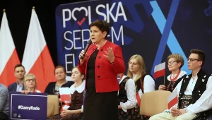 Wicepremier Beata Szydło podczas spotkania z mieszkańcami Jabłonki