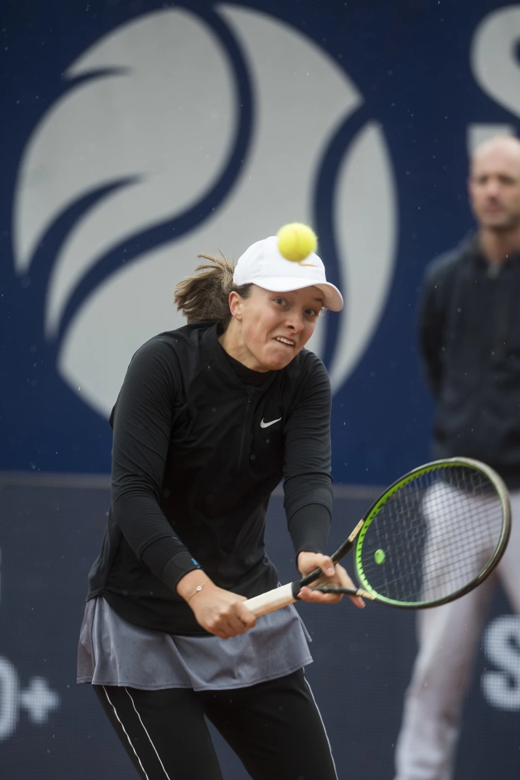 Polka i tak odniosła największy sukces w karierze, co da jej awans do pierwszej setki światowego rankingu. Polka i tak odniosła największy sukces w karierze, co da jej awans do pierwszej setki światowego rankingu.