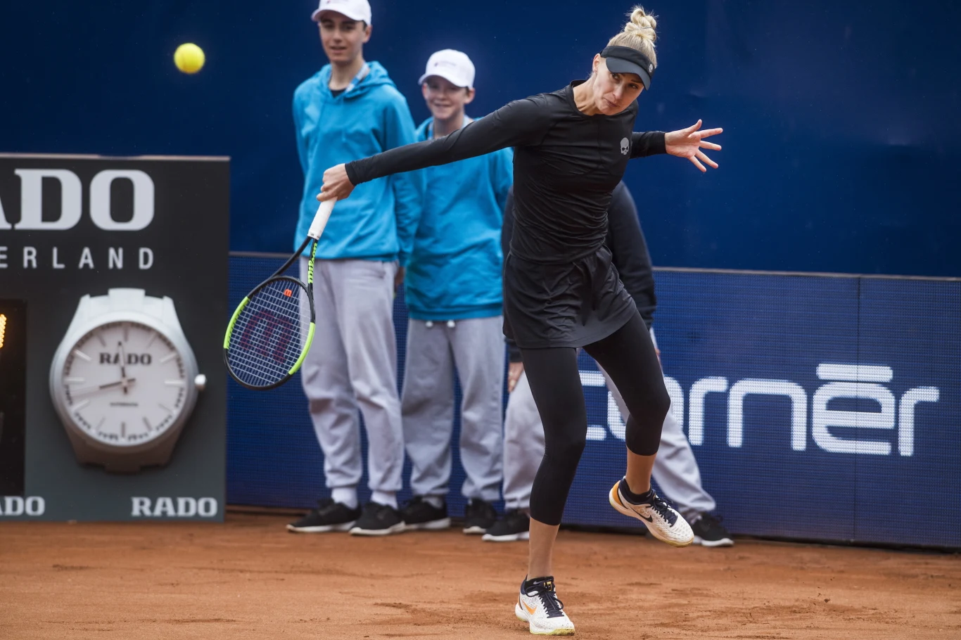 Polka i tak odniosła największy sukces w karierze, co da jej awans do pierwszej setki światowego rankingu. Polka i tak odniosła największy sukces w karierze, co da jej awans do pierwszej setki światowego rankingu.