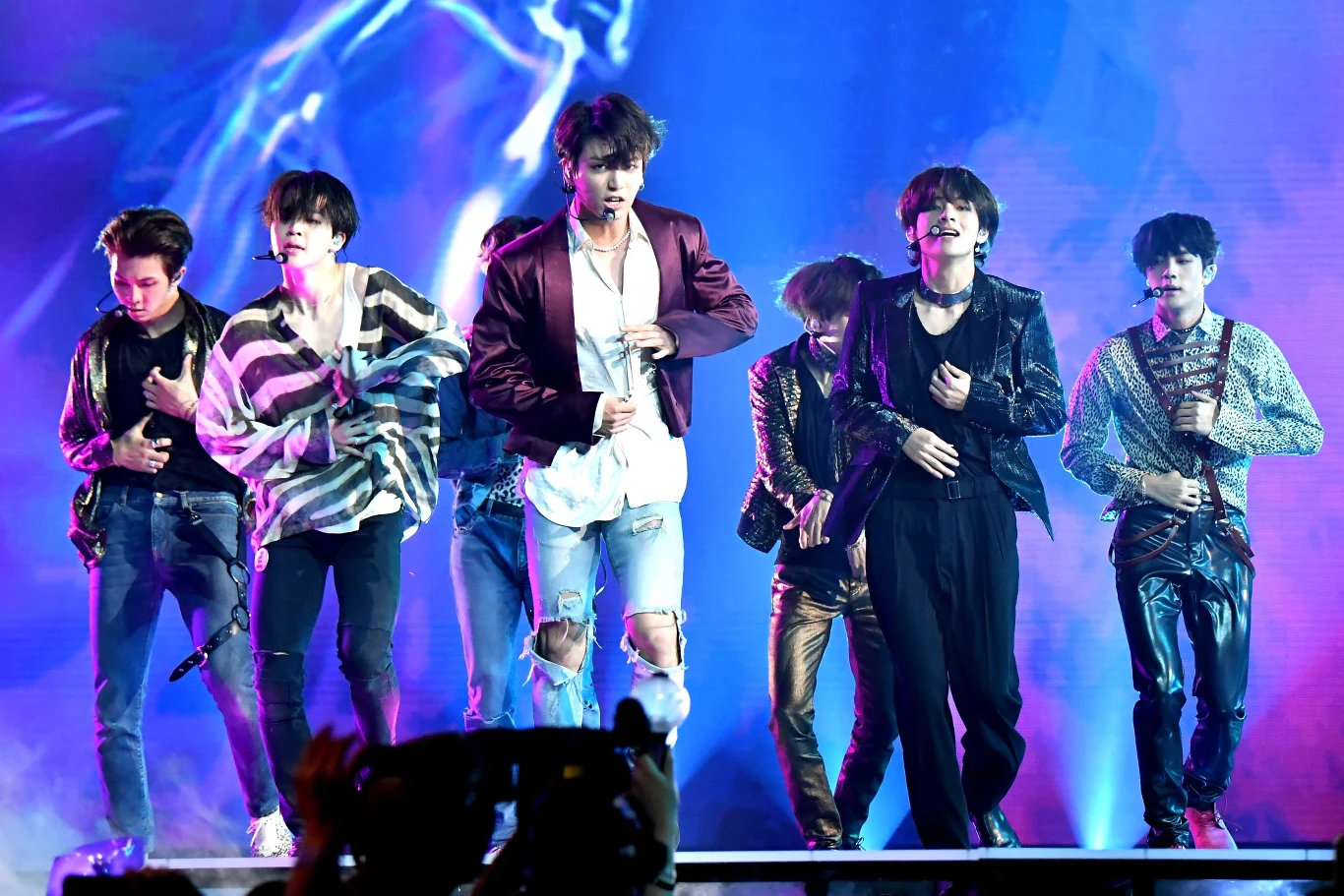 BTS bije kolejne rekordy stając się najpopularniejszym k-popowym boysbandem BTS bije kolejne rekordy stając się najpopularniejszym k-popowym boysbandem