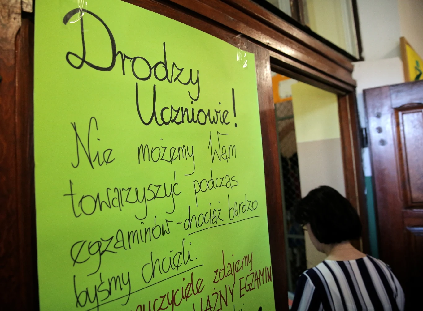 Na egzamin ósmoklasisty, do podstawówki w Jonkowie, gdzie normalnie uczęszcza 42 ósmoklasistów przyjechali uczniowie ze szkół we Wrzesinie i Nowym Kawkowie. W ich szkołach, z powodu strajku nie udało się skompletować osobnych komisji.