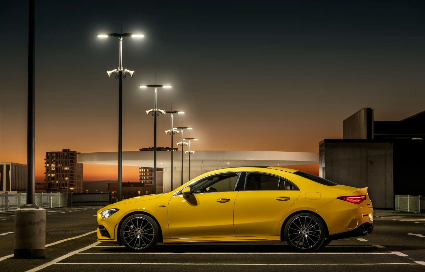 Mercedes-AMG CLA 35 4MATIC Mercedes-AMG CLA 35 4MATIC