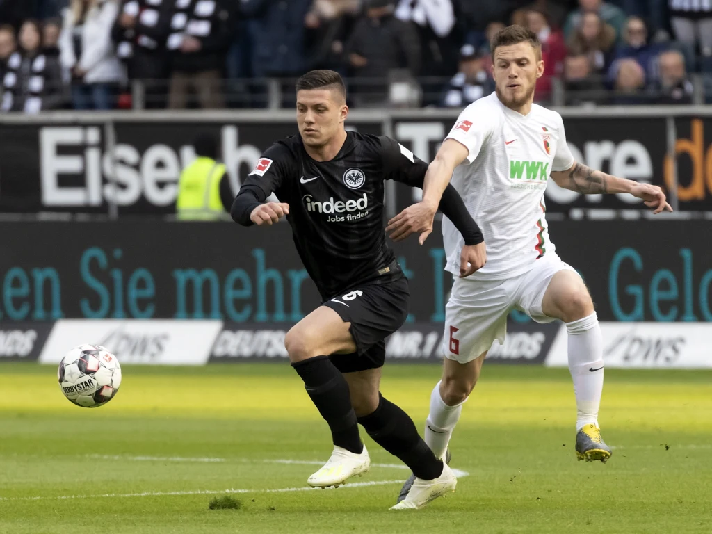 Luka Jović (z lewej) i Jeffrey Gouweleeuw Luka Jović (z lewej) i Jeffrey Gouweleeuw
