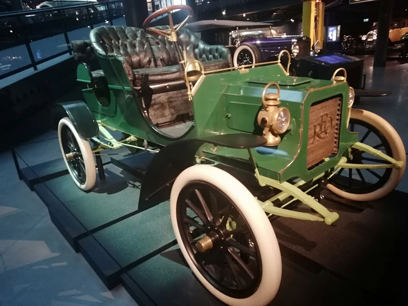 Muzeum posiada jedną z największych kolekcji samochodów z okresu początków motoryzacji Muzeum posiada jedną z największych kolekcji samochodów z okresu początków motoryzacji