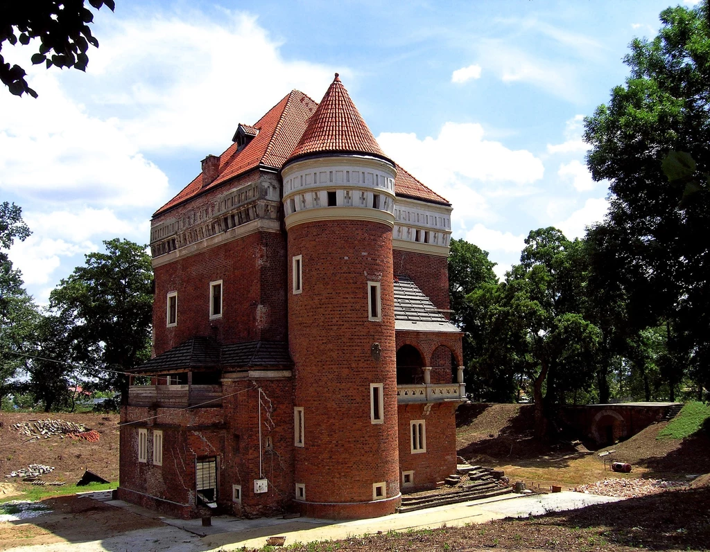 Zameczek Tarnowskich w Rzemieniu