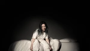 Billie Eilish na okładce "When We All Fall Asleep, Where Do We Go?"