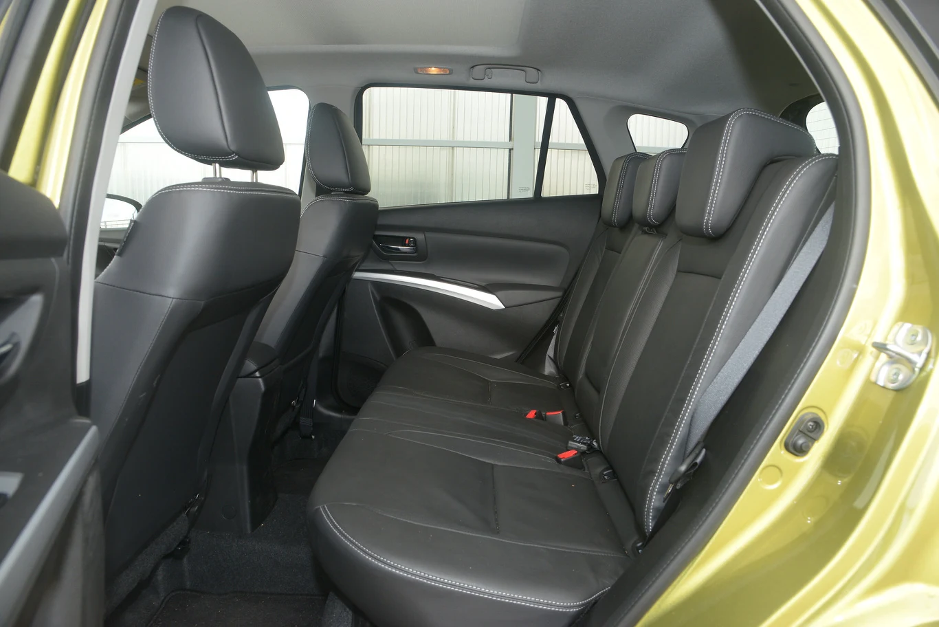 suzuki sx4 s-cross fotele