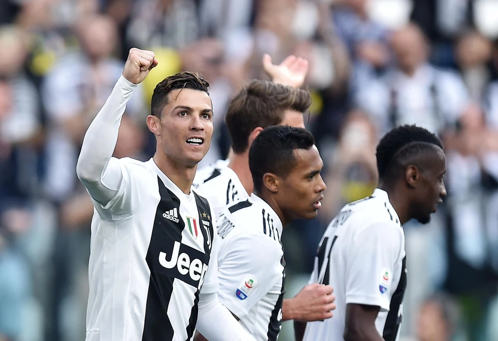 Cristiano Ronaldo Cristiano Ronaldo