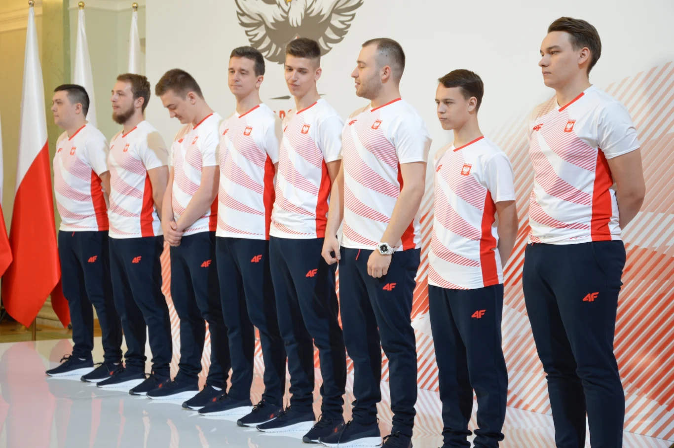 Narodowa Drużyna Esportu w (prawie) pełnej krasie. Narodowa Drużyna Esportu w (prawie) pełnej krasie.