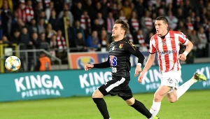 Jesus Imaz (z lewej) z Jagiellonii i Niko Datković z Cracovii