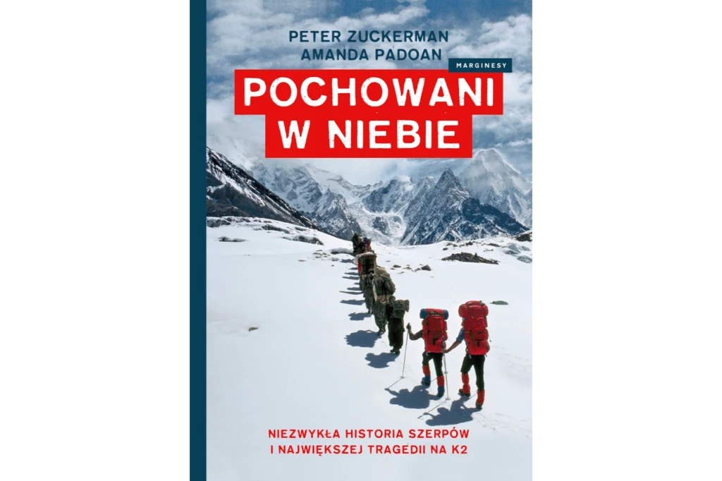 Książka "Pochowani w niebie" ukazała się na polskim rynku nakładem wydawnictwa Marginesy