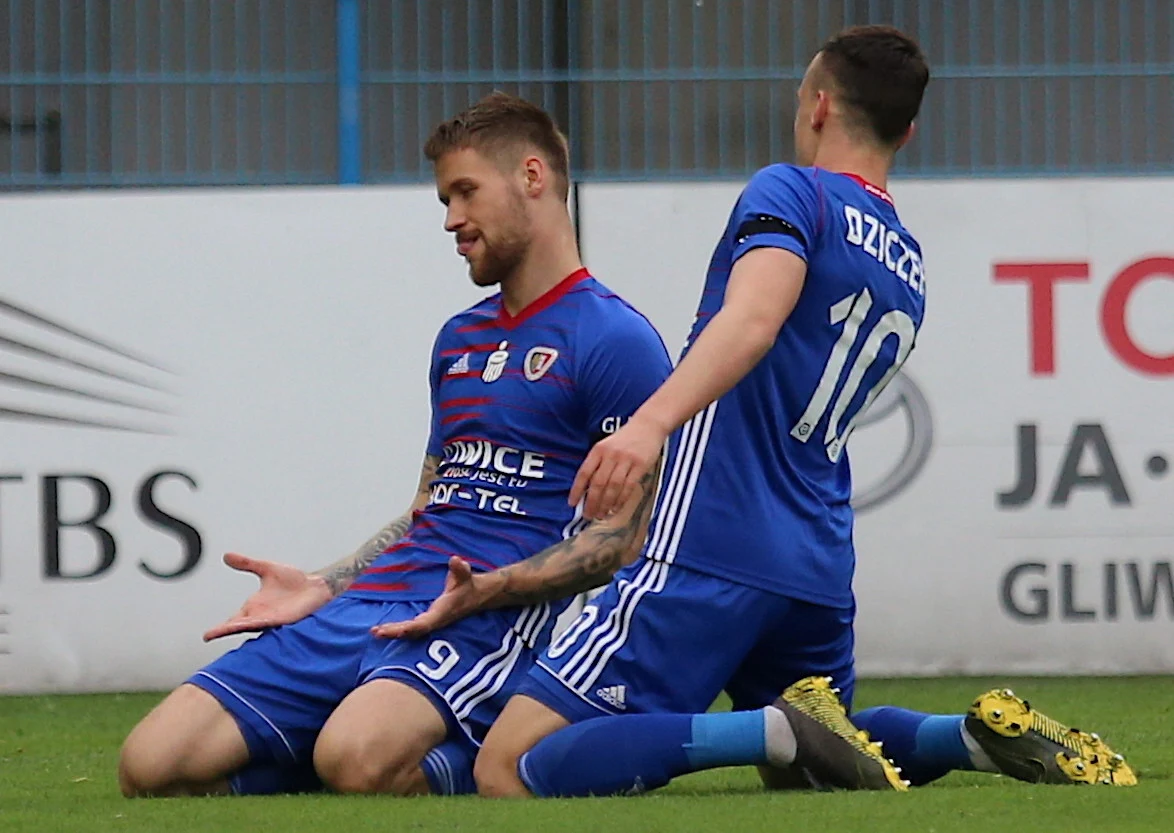 Piotr Parzyszek (z lewej) i Patryk Dziczek Piotr Parzyszek (z lewej) i Patryk Dziczek