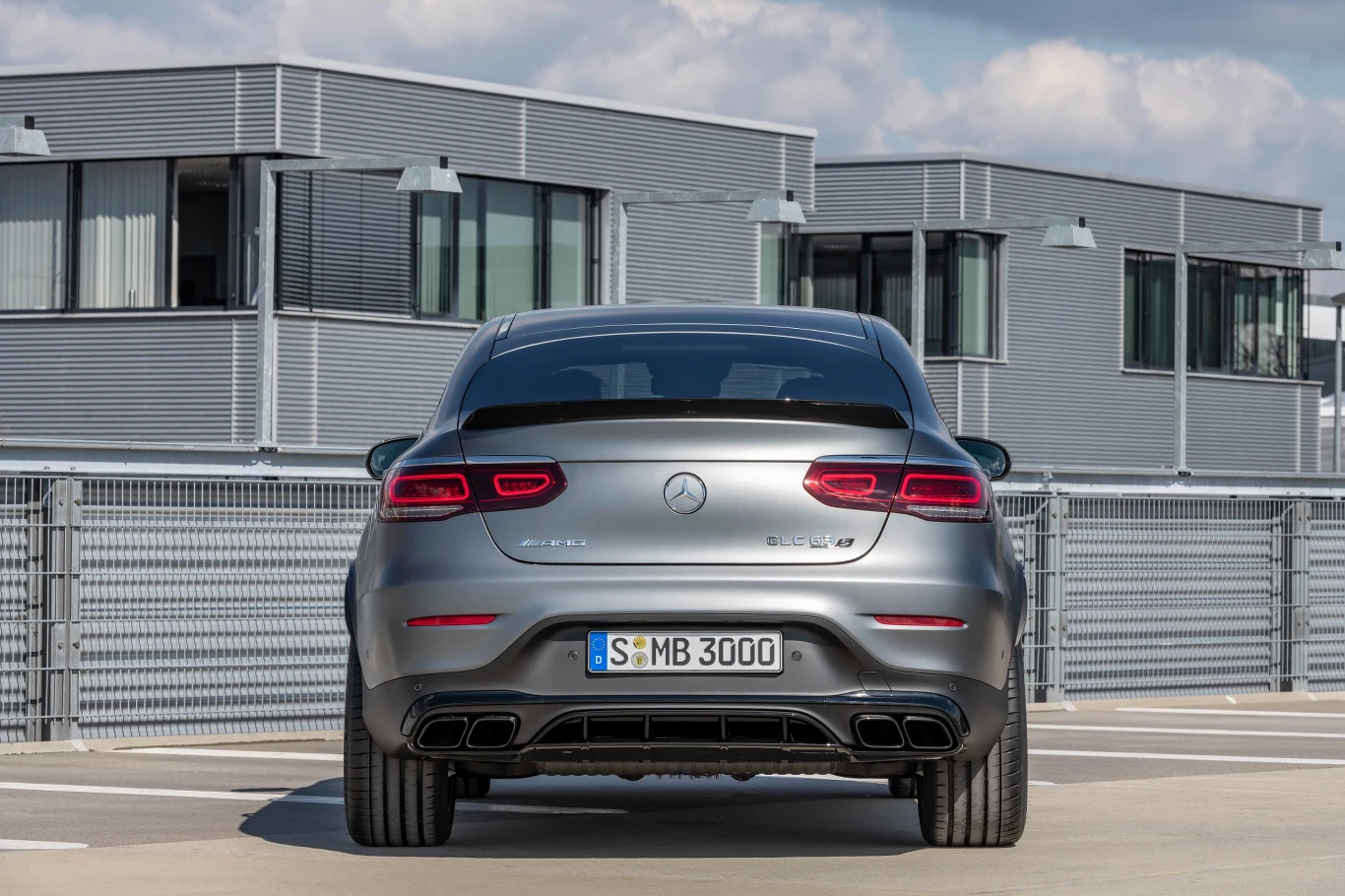 Mercedes-AMG GLC 63 4MATIC+ Mercedes-AMG GLC 63 4MATIC+
