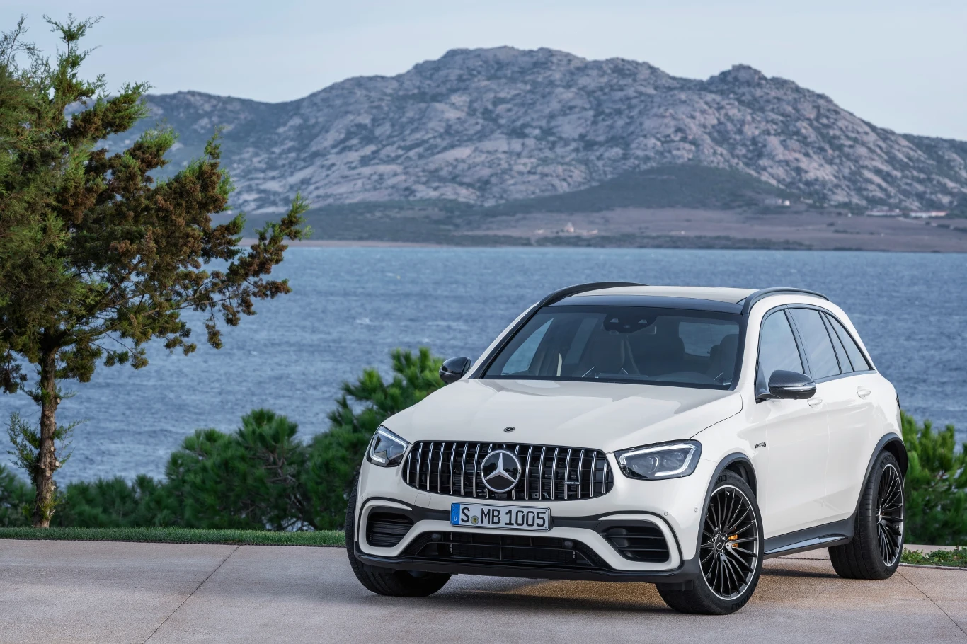 Mercedes-AMG GLC 63 4MATIC+ Mercedes-AMG GLC 63 4MATIC+