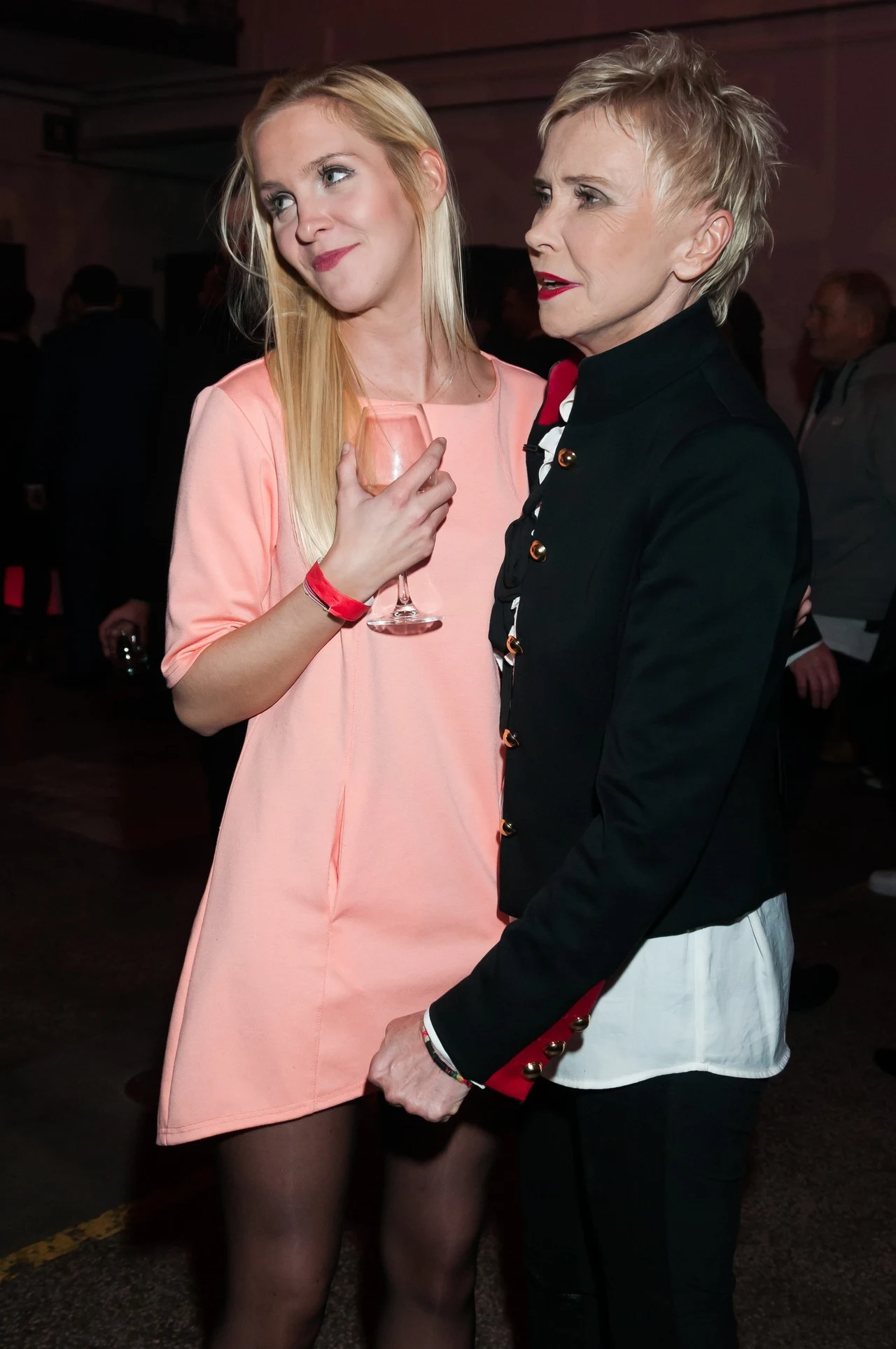 Ewa Błaszczyk i Marianna Janczarska podczas gali z okazji 10-lecia Warszawskiej Szkoły Filmowej Ewa Błaszczyk i Marianna Janczarska podczas gali z okazji 10-lecia Warszawskiej Szkoły Filmowej