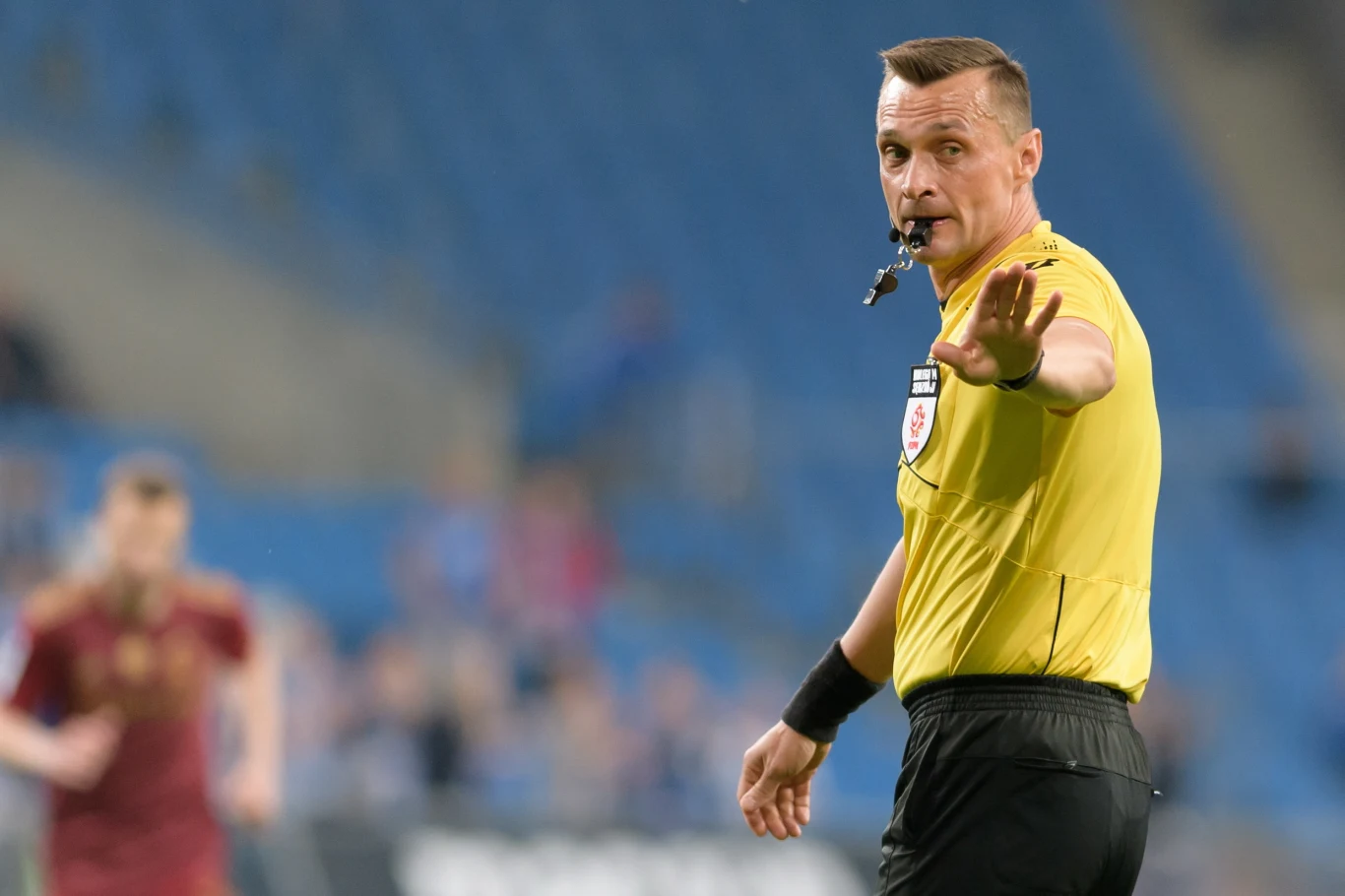 Zachowanie kibiców znów uderzyło w wizerunek piłkarskiej Ekstraklasy