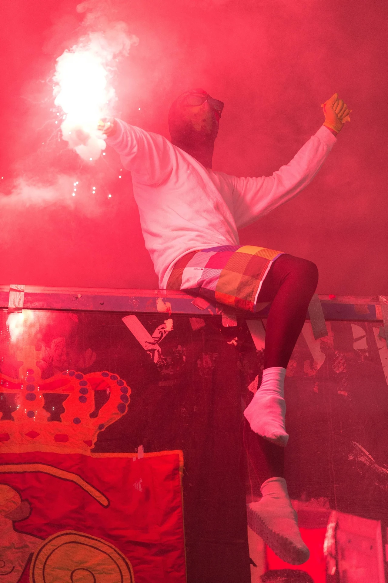 Zachowanie kibiców znów uderzyło w wizerunek piłkarskiej Ekstraklasy